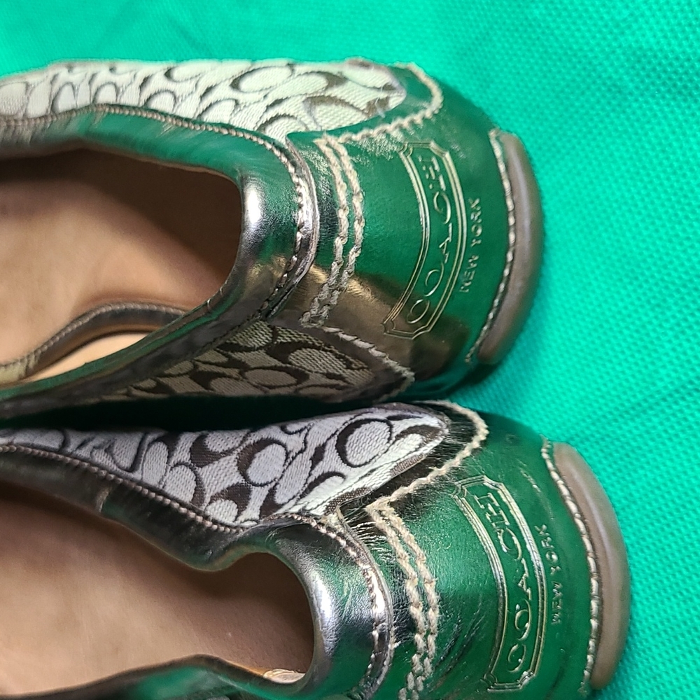 Coach Flats - Picture 3 of 7